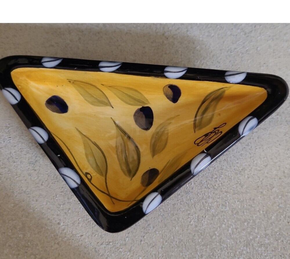 Triangular Trinket Dish  Carrie Olsen Garrard Warmth & Radiance Studio Pottery